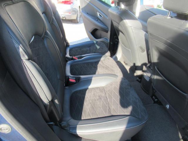 Renault Grand Scénic image 1