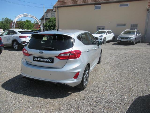 Ford Fiesta image 8
