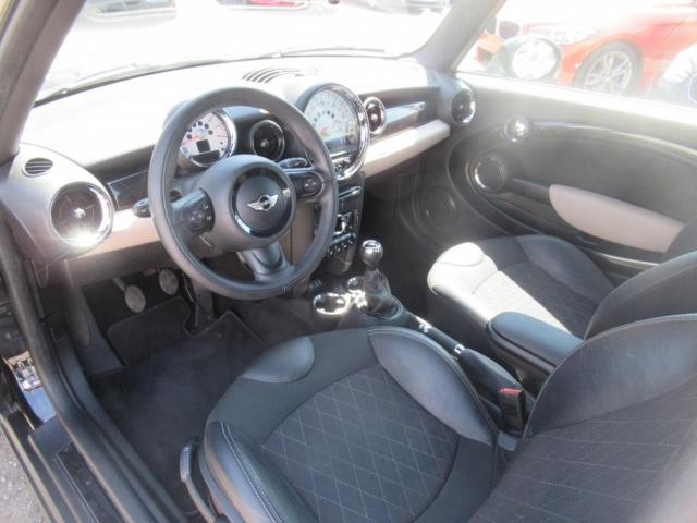 Mini Cooper image 5