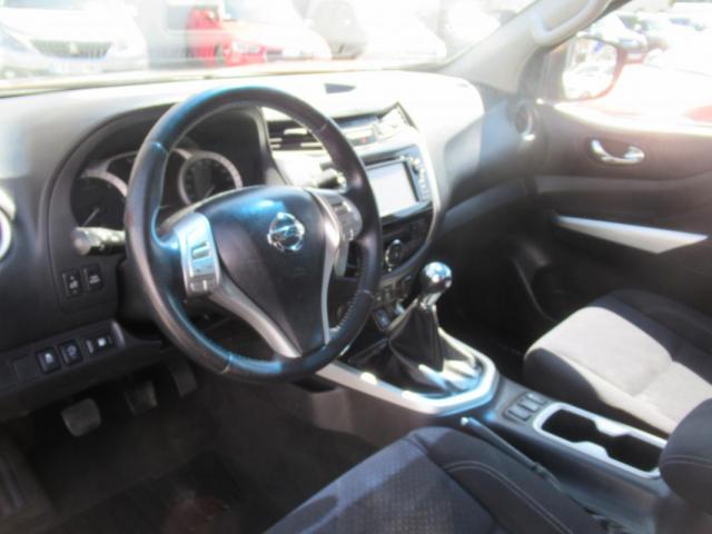 Nissan Navara image 2