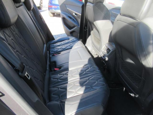 Peugeot 3008 image 3