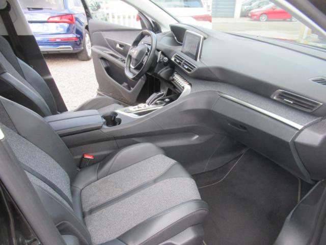 Peugeot 3008 image 1