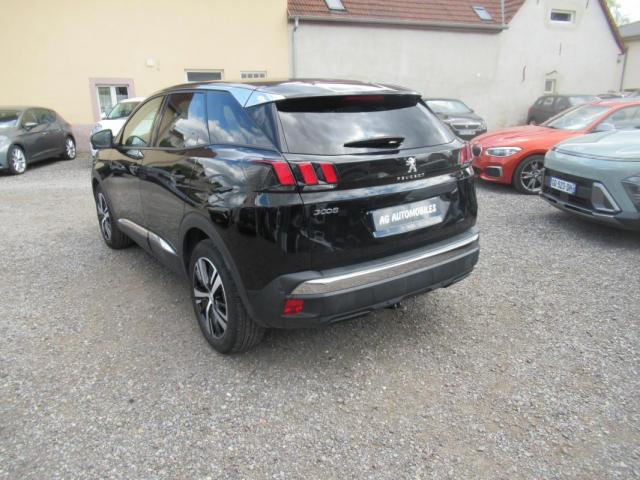 Peugeot 3008 image 2