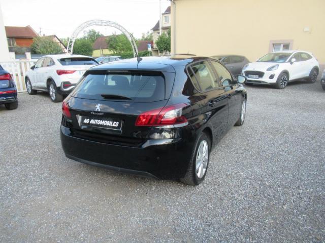 Peugeot 308 image 1