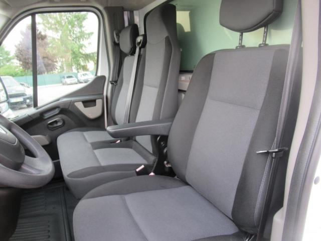 Renault Master image 8