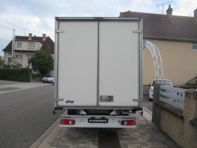 Renault Master image 9