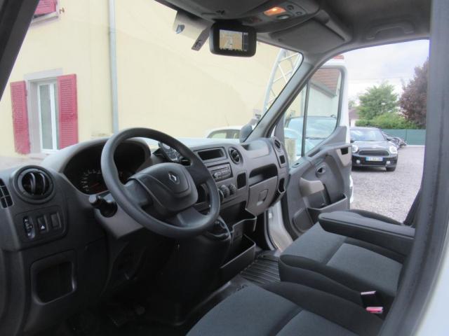 Renault Master image 1