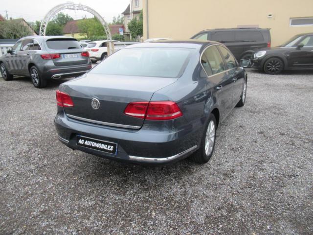 Volkswagen Passat image 9