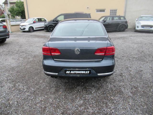Volkswagen Passat image 5