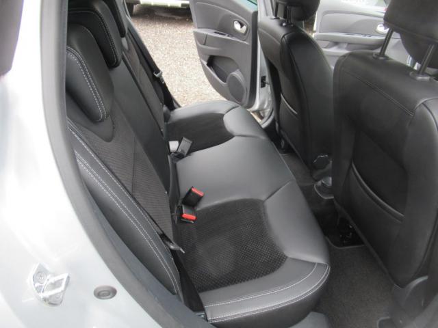 Renault Clio image 9