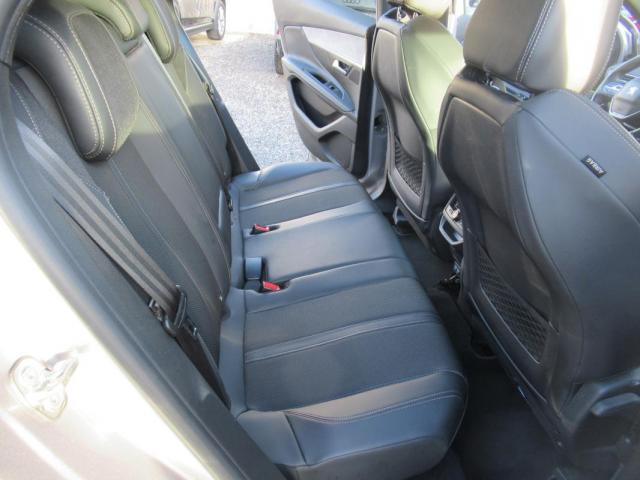 Peugeot 3008 image 2