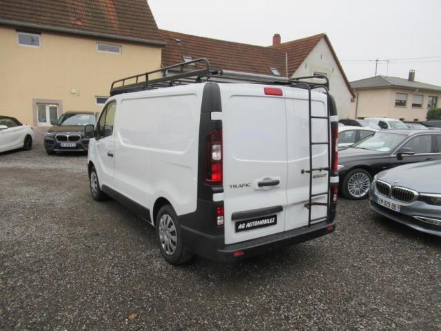 Renault Trafic image 8