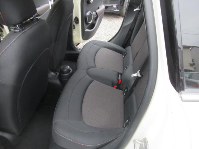 Mini Cooper D image 6