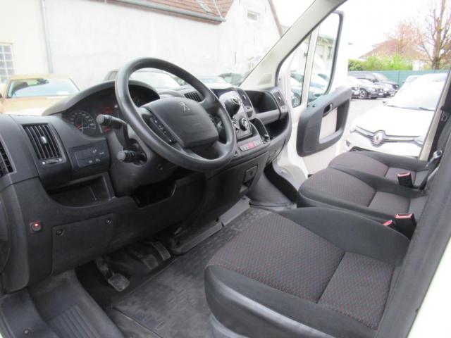 Peugeot Boxer image 1