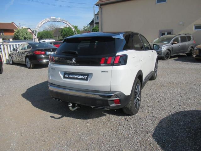 Peugeot 3008 image 1