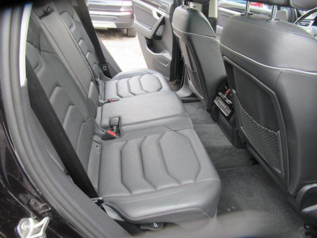 Volkswagen Touareg image 9