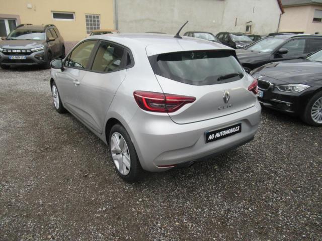 Renault Clio image 9