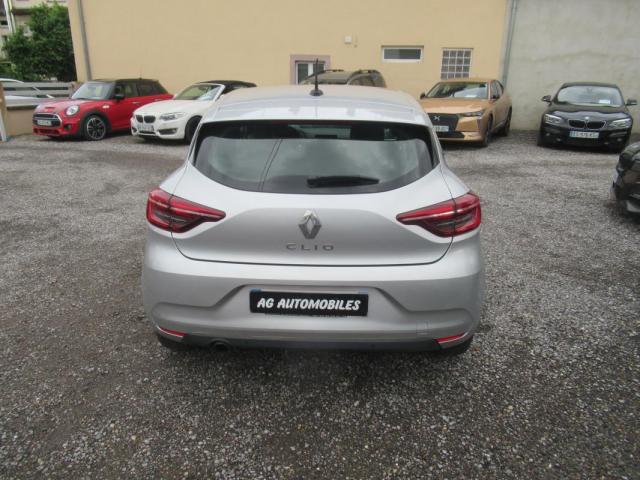 Renault Clio image 8