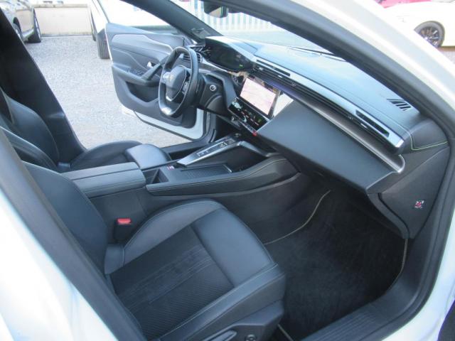 Peugeot 308 image 8