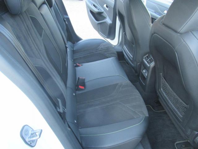Peugeot 308 image 2