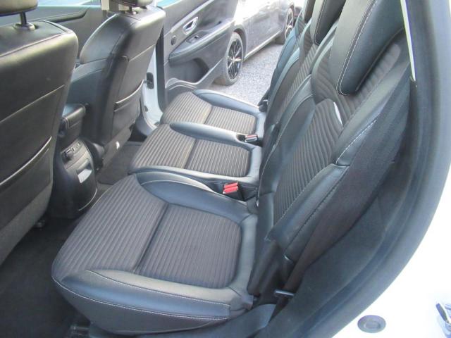 Renault Grand Scénic image 9