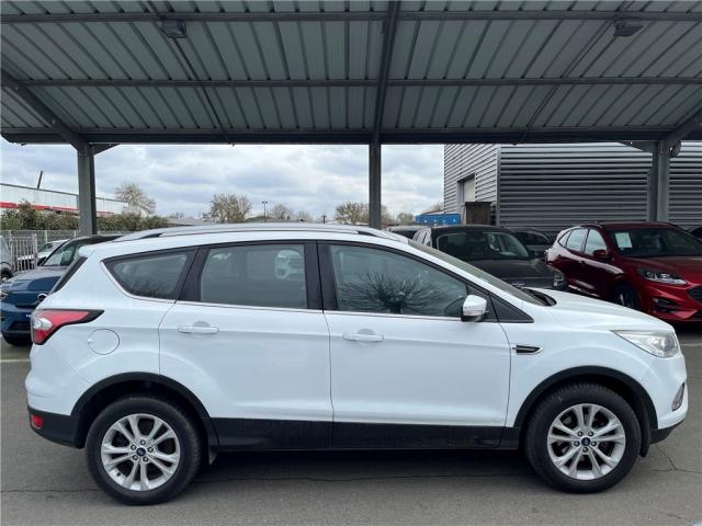 Ford Kuga image 3