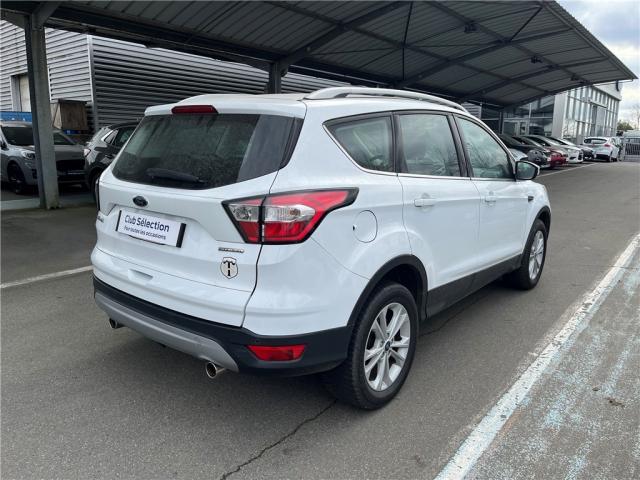 Ford Kuga image 9