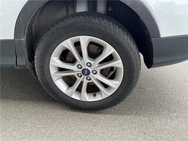 Ford Kuga image 7