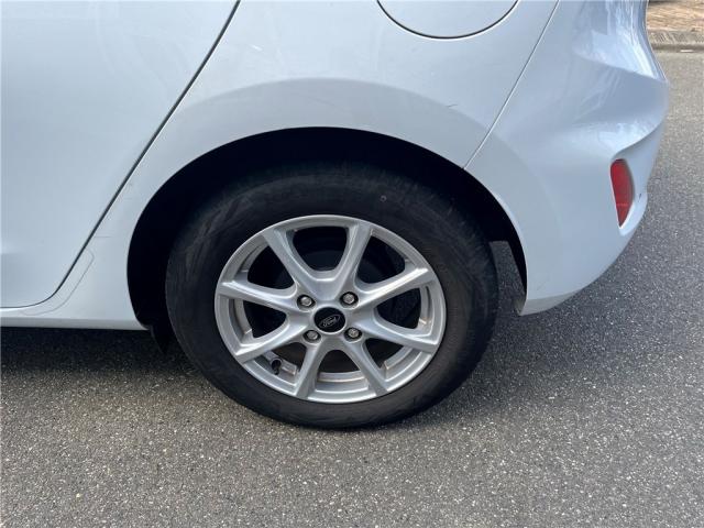 Ford Fiesta image 7
