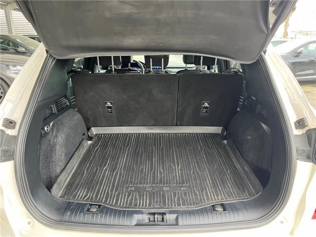 Ford Kuga image 6