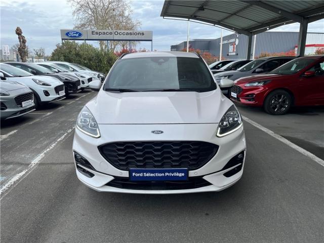 Ford Kuga image 8