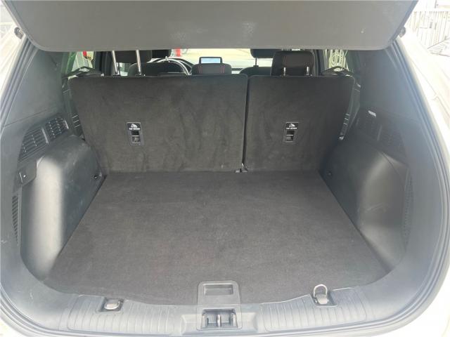 Ford Kuga image 3