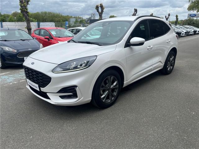 Ford Kuga image 8
