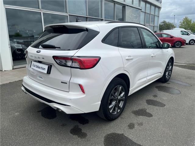 Ford Kuga image 9