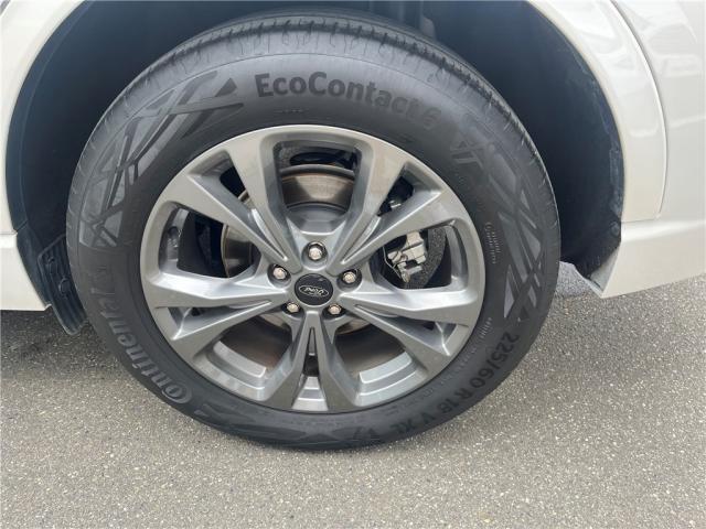 Ford Kuga image 1