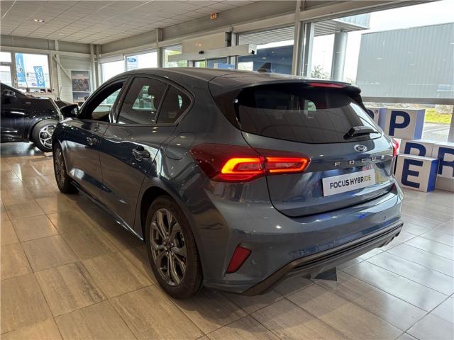 Ford Focus image 4