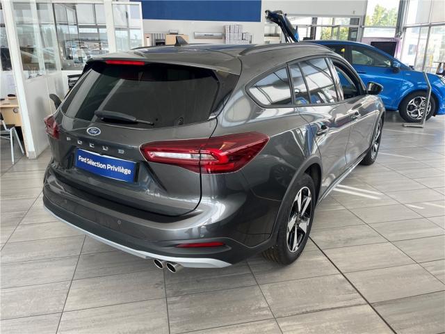 Ford Focus image 6