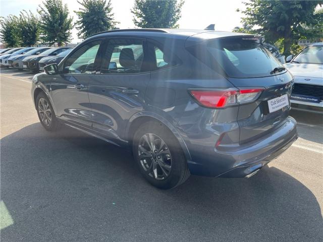 Ford Kuga image 9