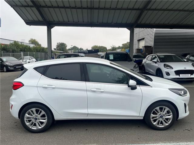 Ford Fiesta image 9