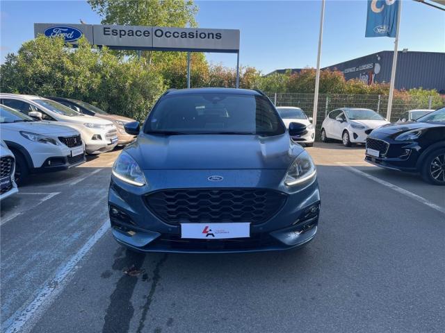 Ford Kuga image 3