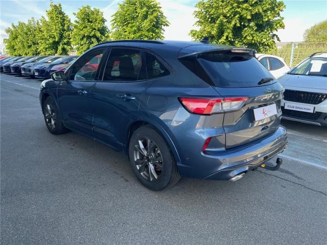 Ford Kuga image 1