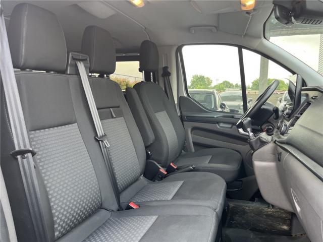 Ford Transit Custom Kombi image 4