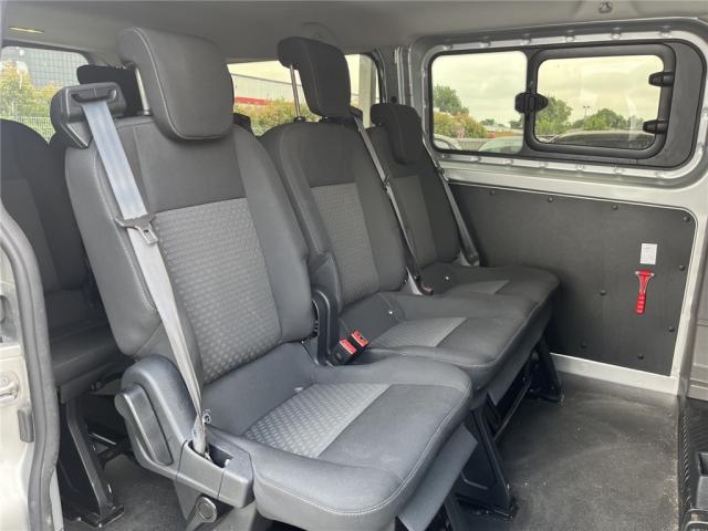 Ford Transit Custom Kombi image 1