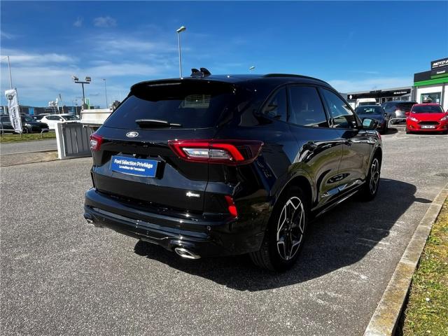 Ford Kuga image 8