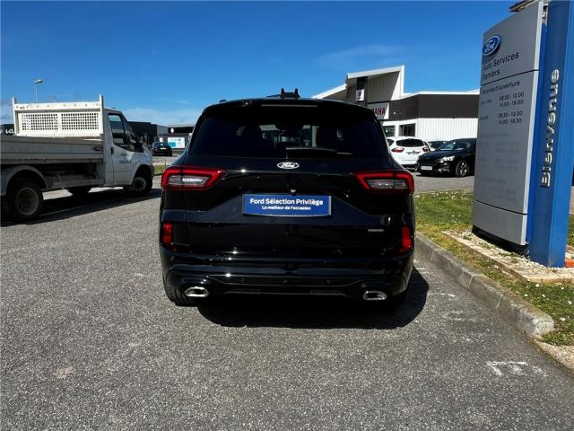 Ford Kuga image 7