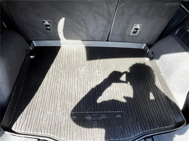 Ford Kuga image 6