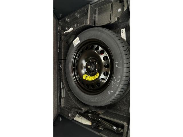 Ford Kuga image 8