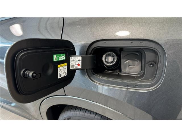 Ford Kuga image 4