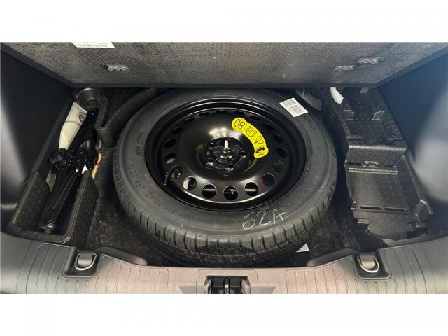 Ford Kuga image 8