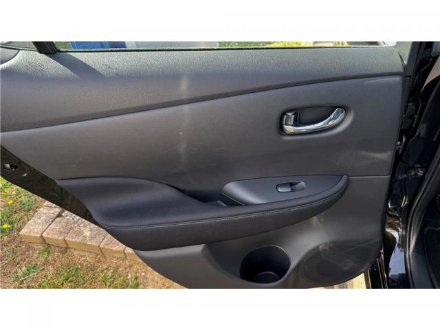 Nissan Leaf image 2